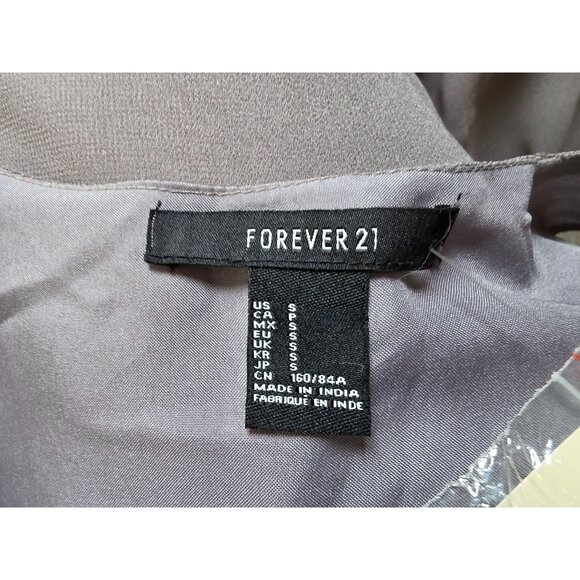 Forever 21 Grey/Silver Beaded Short Sleeveless Dress S NWT - Picture 7 of 10